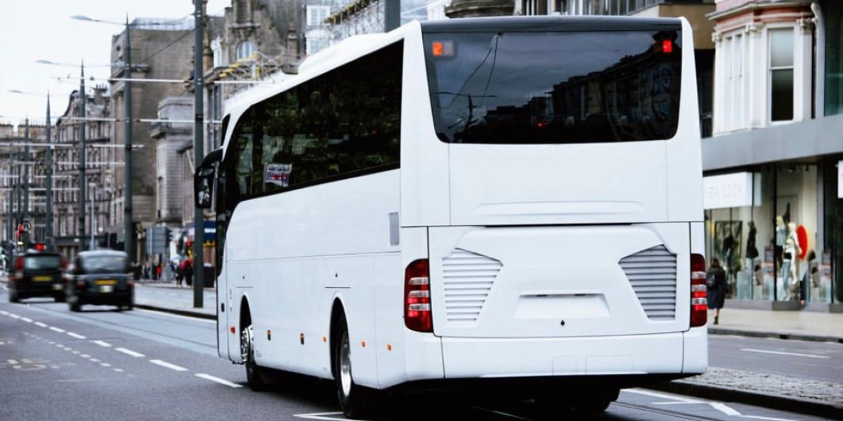 Exploring Europe Together: The Benefits of Bus Rentals for Group Travel