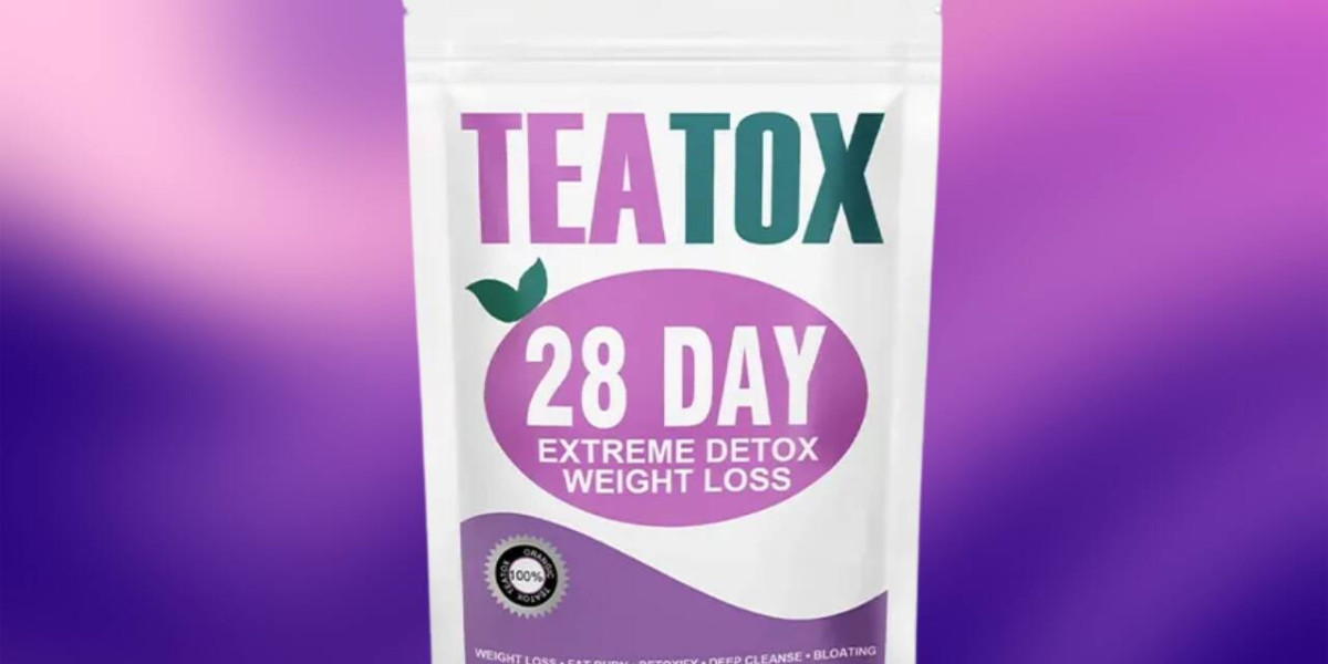 What are the main ingredients in SlimMe Detox Tea?