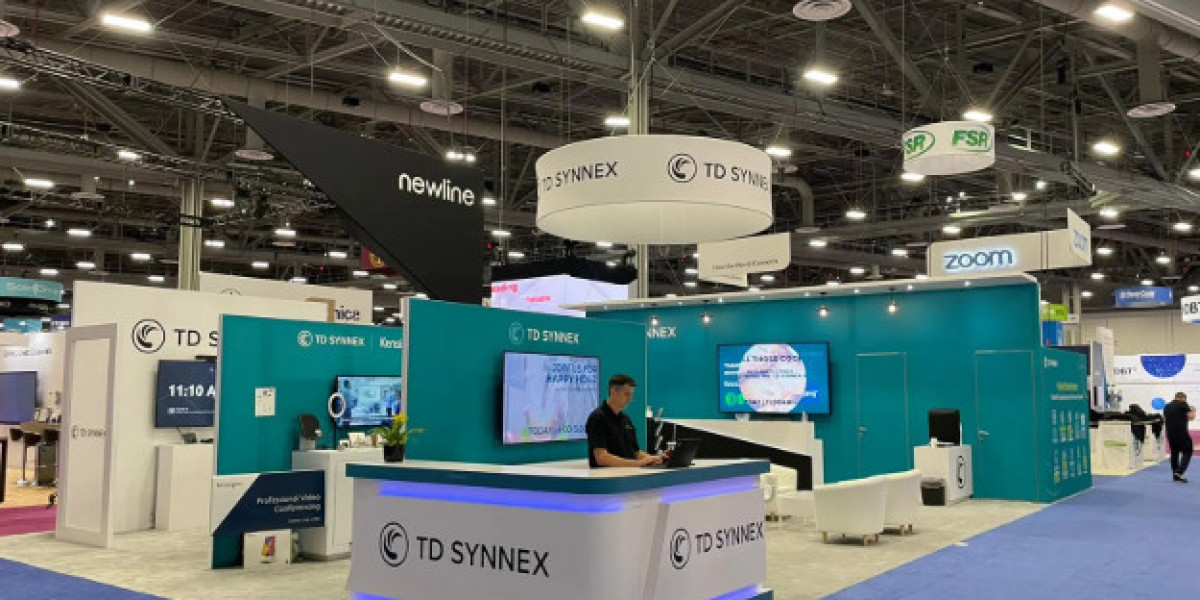 "Stand Out with Custom Exhibit Booth Design in Orlando"